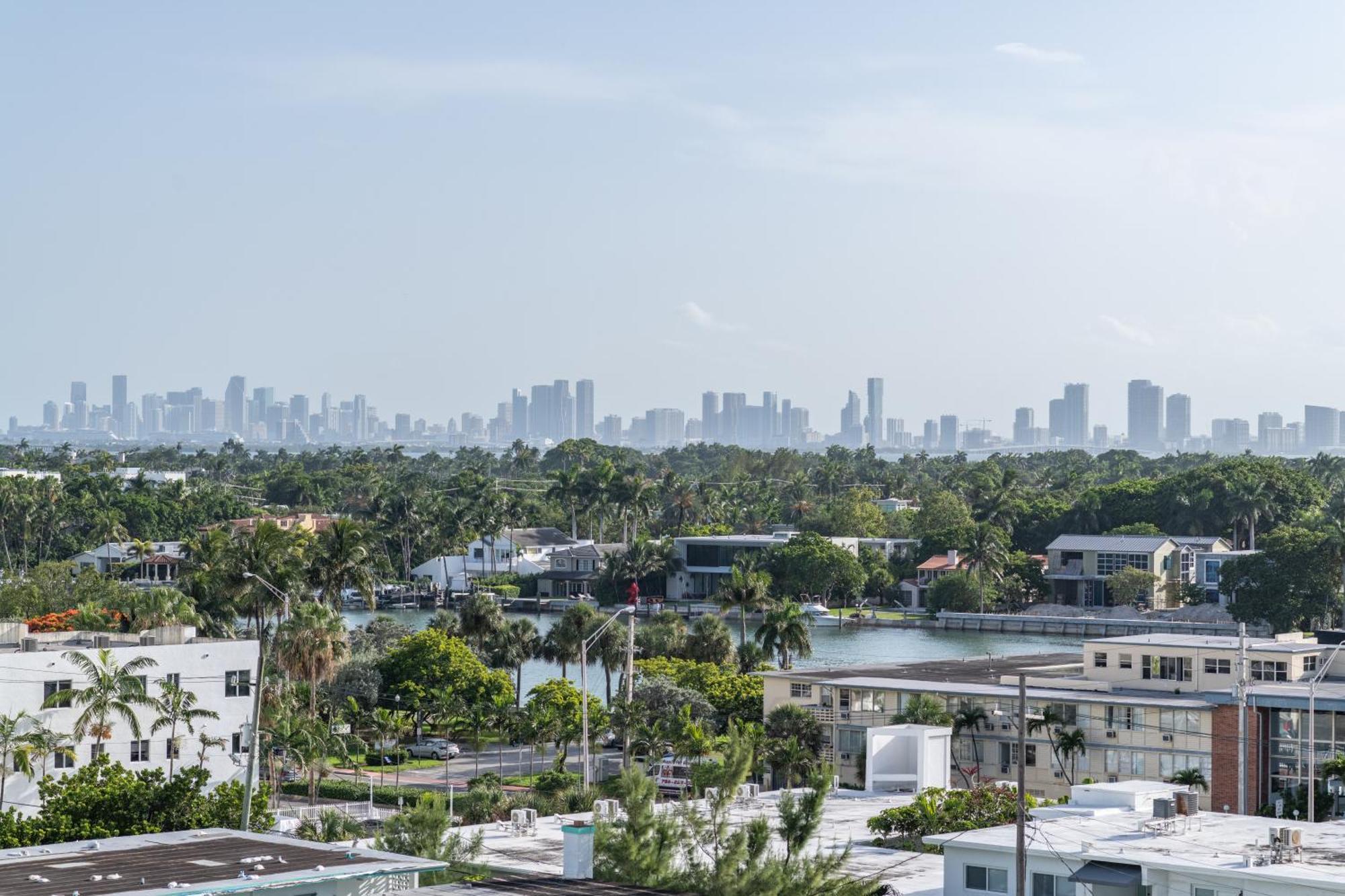 Churchill Suites Monte Carlo Miami Beach Værelse billede